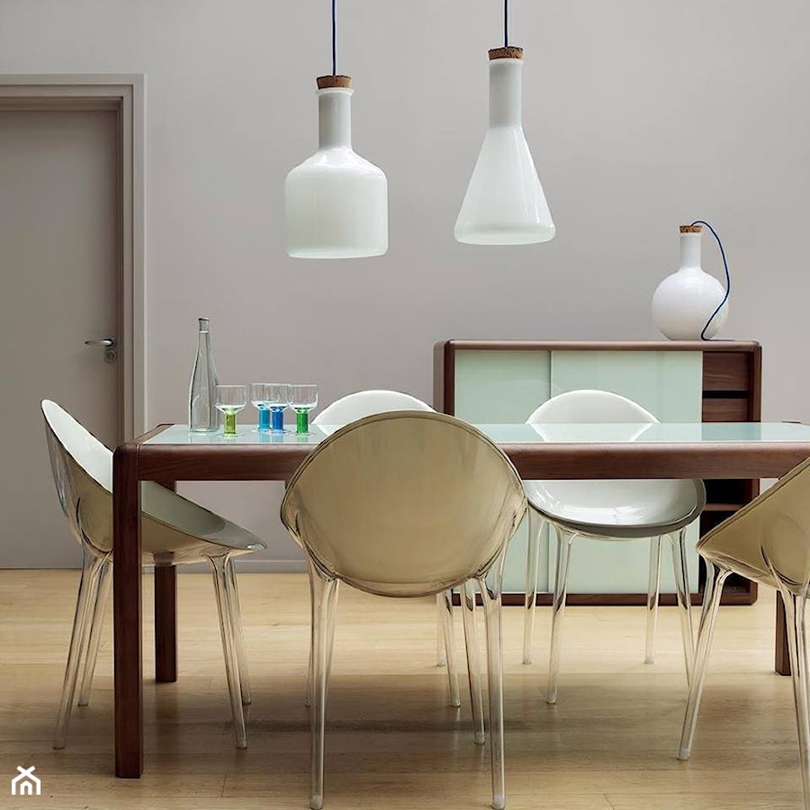 Średnia szara jadalnia jako osobne pomieszczenie, styl nowoczesny - zdjęcie od Designisgood.pl