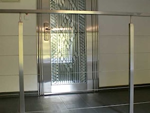 nierdzewna klatka schodowa - Schody, styl nowoczesny - zdjęcie od Pracownia Architektury Katarzyna Hermyt-Staszewska