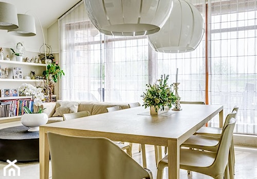 Apartament Gdańsk I - Duża biała jadalnia w salonie, styl nowoczesny - zdjęcie od ASAR projekt