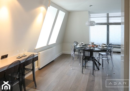 Apartament Sopot I - Średnia szara jadalnia jako osobne pomieszczenie, styl nowoczesny - zdjęcie od ASAR projekt