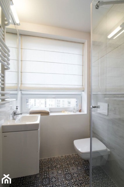 #malalazienka - Mała łazienka z oknem, styl nowoczesny - zdjęcie od Iwona Osińska - Homebook