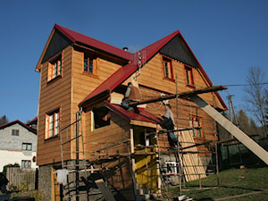 Zmiana elewacji budynku - Domy, styl rustykalny - zdjęcie od akrzem5