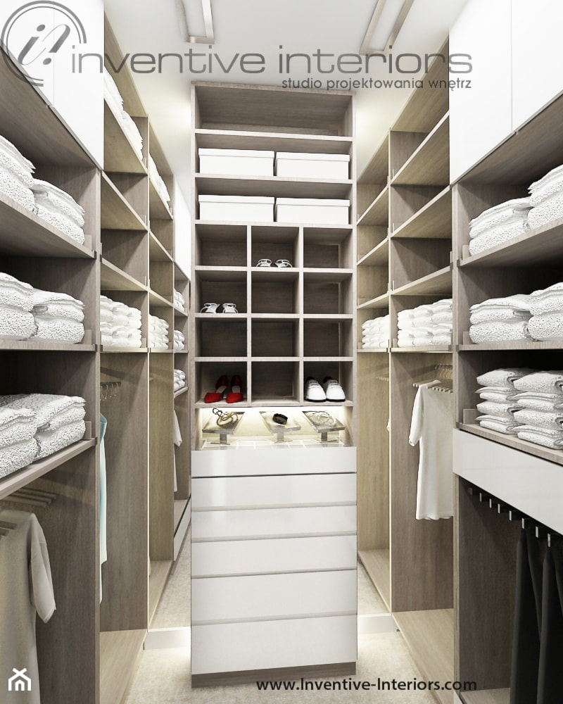Inventive Interiors - Projekt domu parterowego 185m2 - Garderoba, styl tradycyjny - zdjęcie od Inventive Interiors