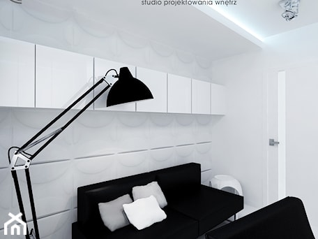 Aranżacje wnętrz - Biuro: Inventive Interiors - Projekt biało-czarnego mieszkania 55m2 - Biuro, styl minimalistyczny - Inventive Interiors. Przeglądaj, dodawaj i zapisuj najlepsze zdjęcia, pomysły i inspiracje designerskie. W bazie mamy już prawie milion fotografii!