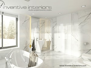 Inventive Interiors - Projekt jasnej przestronnej łazienki - zdjęcie od Inventive Interiors
