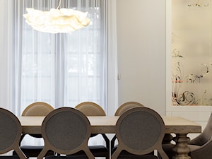dom 310 m2 - Średnia szara jadalnia jako osobne pomieszczenie, styl nowoczesny - zdjęcie od KREACJA PRZESTRZENI Anna Matuszewska-Janik
