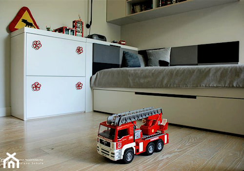 Pokój młodego strażaka - zdjęcie od Magdalena Sobula Pracownia Projektowa Pe2