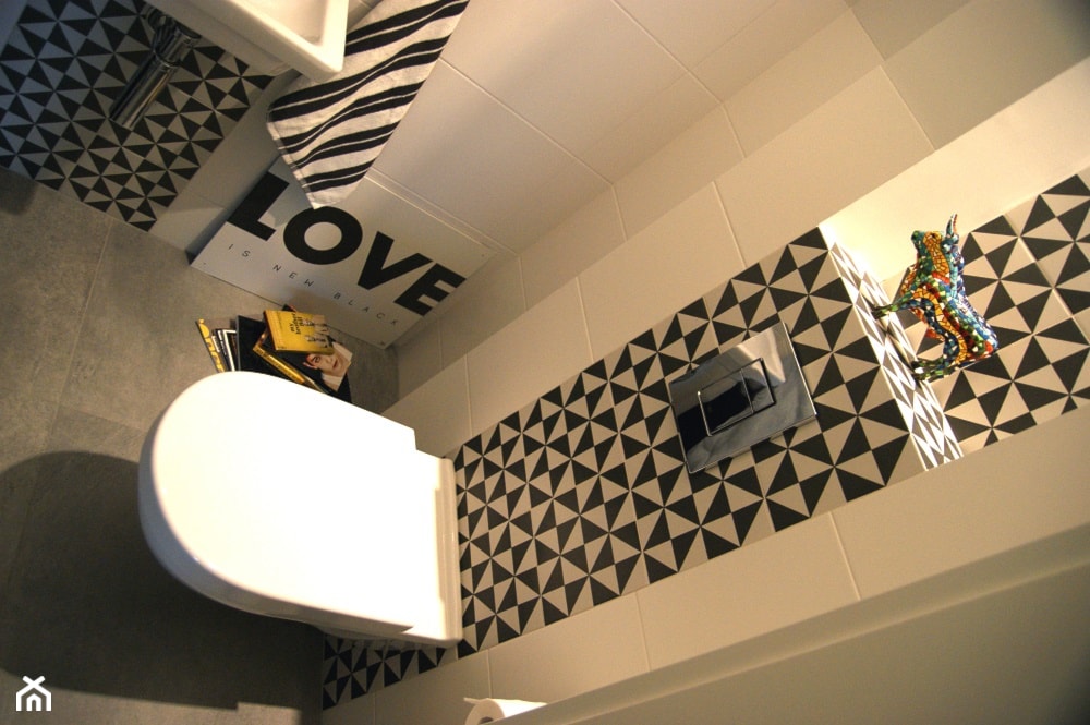 łazienka z geometrycznym wzorem Vives 1900 - zdjęcie od Magdalena Sobula Pracownia Projektowa Pe2 - Homebook