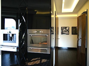 Kuchnia w apartamencie w stylu nowoczesnym inspirowanym Art Deco - zdjęcie od Magdalena Sobula Pracownia Projektowa Pe2