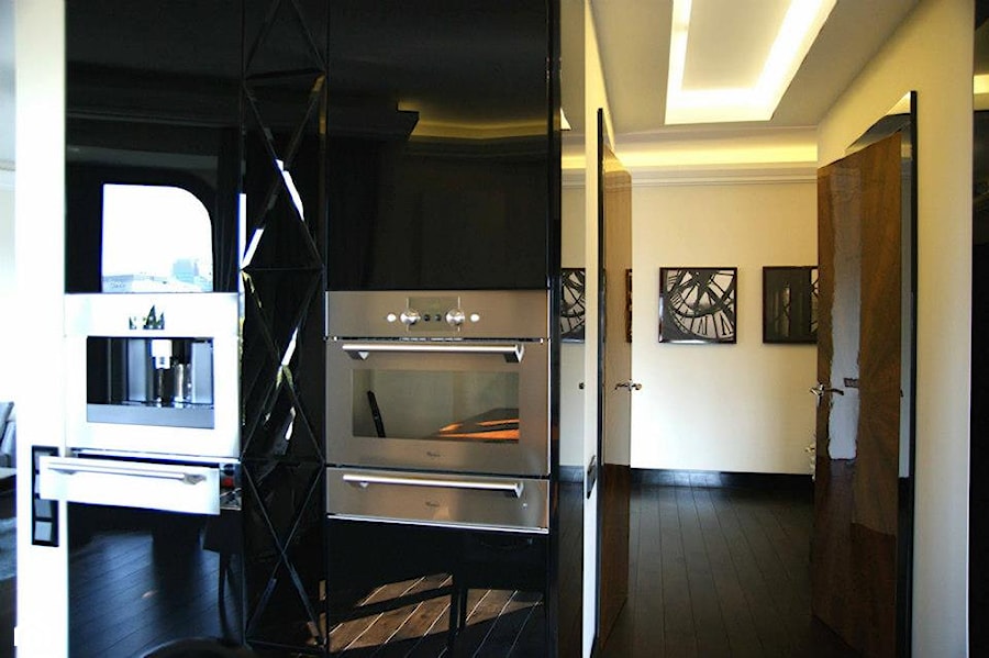 Kuchnia w apartamencie w stylu nowoczesnym inspirowanym Art Deco - zdjęcie od Magdalena Sobula Pracownia Projektowa Pe2