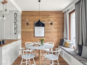 MIESZKANIE GDAŃSK WRZESZCZ - Mała biała jadalnia w salonie w kuchni, styl skandynawski - zdjęcie od D-ZONE