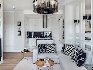 MIESZKANIE GDAŃSK-PRZYMORZE - Średni biały salon z kuchnią, styl glamour - zdjęcie od D-ZONE