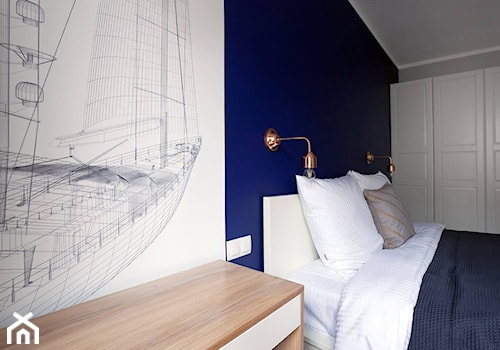 | AKWAMARYNA NA STARÓWCE | - Średnia niebieska szara sypialnia, styl vintage - zdjęcie od URZĄDZARNIA Marta Lebiedzińska