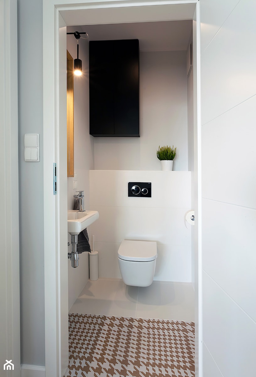 | PEPITKA I MIEDŹ | - Mała łazienka, styl minimalistyczny - zdjęcie od URZĄDZARNIA Marta Lebiedzińska