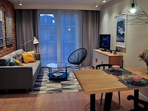 Mieszkanie przeznaczone na sprzedaż - Mały szary salon z jadalnią, styl nowoczesny - zdjęcie od NMagdalena