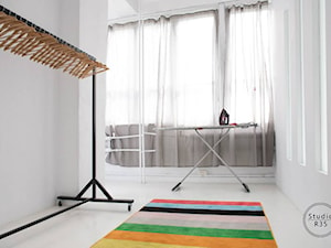 Studio fotograficzne Jasna Sprawa - Garderoba, styl industrialny - zdjęcie od Studio R35