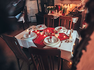 Restauracje - Średnia szara jadalnia jako osobne pomieszczenie, styl tradycyjny - zdjęcie od RoseBelle