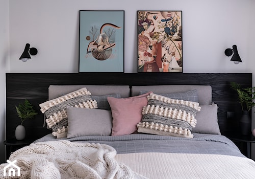 Giserska - Mała biała sypialnia, styl nowoczesny - zdjęcie od na-antresoli
