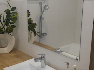 Łazienka - Mała bez okna z lustrem łazienka, styl tradycyjny - zdjęcie od Katarzyna W-L