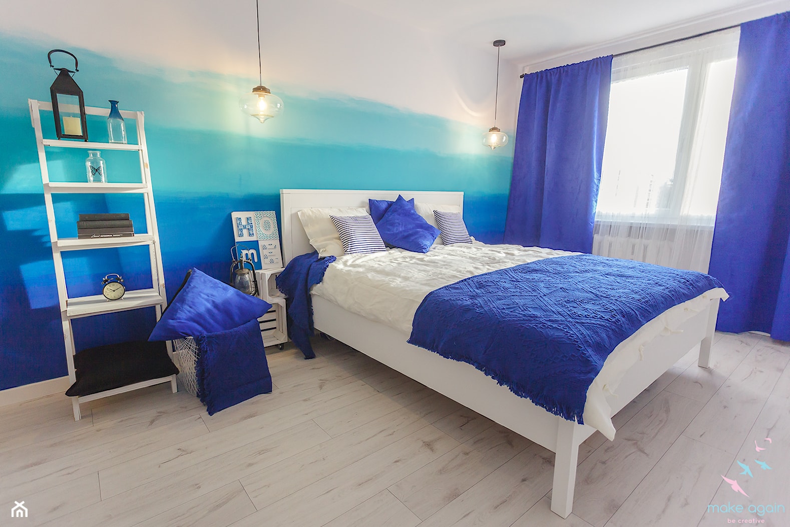 Mieszkanie - skandynawski soft loft - Średnia biała niebieska sypialnia, styl skandynawski - zdjęcie od make again - Homebook