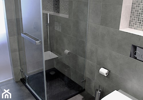 #HRN_2011 r - Średnia z punktowym oświetleniem łazienka - zdjęcie od Och-Ach_Concept