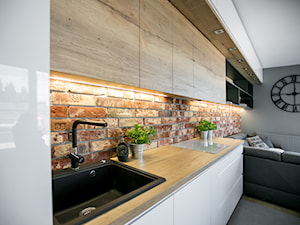 Widok na kuchnię - zdjęcie od ZIELONE studio projektowe