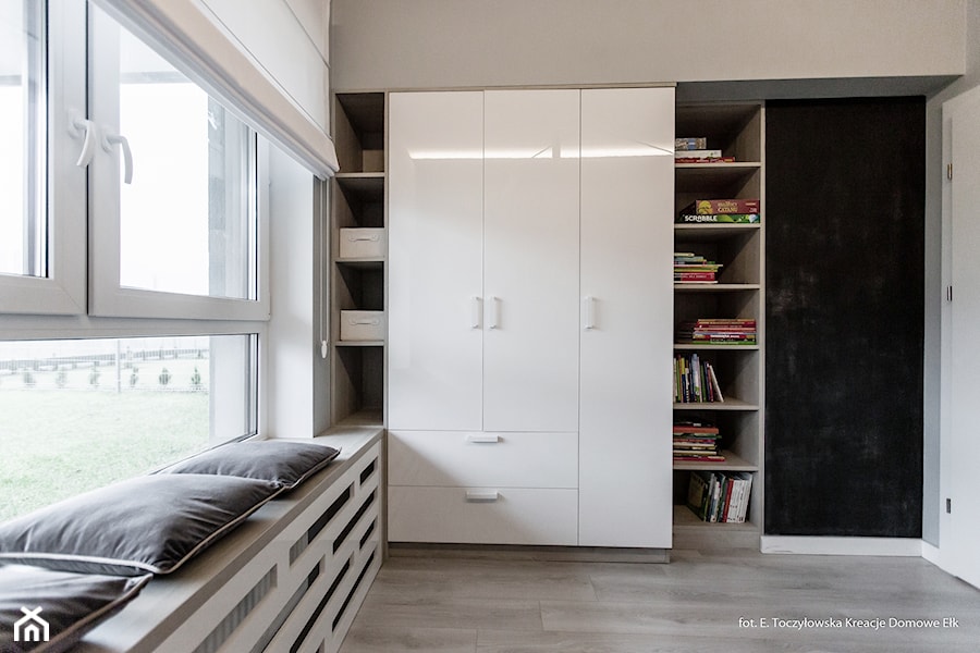 Kontrastowe mieszkanie - Pokój dziecka, styl nowoczesny - zdjęcie od ZIELONE studio projektowe