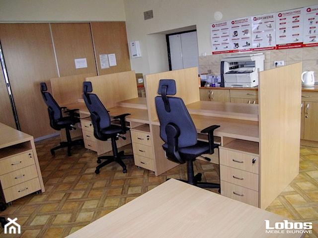 Realizacja biura dla MOPS - Lobos Meble Biurowe