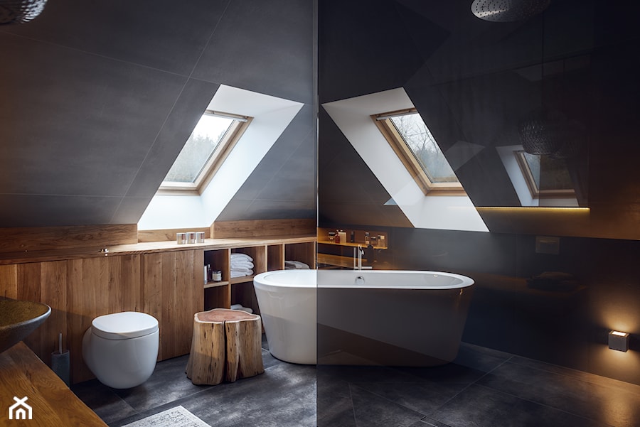 Dom w Trójmieście - Średnia na poddaszu łazienka z oknem, styl nowoczesny - zdjęcie od ManaDesign