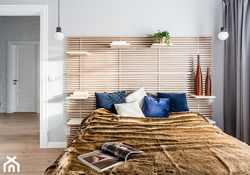 Apartament w Gdańsku - Średnia biała sypialnia, styl nowoczesny - zdjęcie od ManaDesign