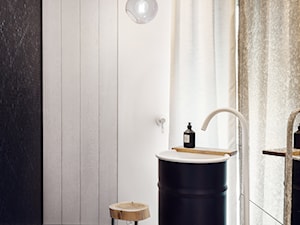 Dom w Trójmieście - Mała bez okna łazienka, styl nowoczesny - zdjęcie od ManaDesign