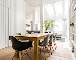 Apartament w Gdańsku - Średnia biała jadalnia w salonie w kuchni, styl nowoczesny - zdjęcie od ManaDesign - Homebook