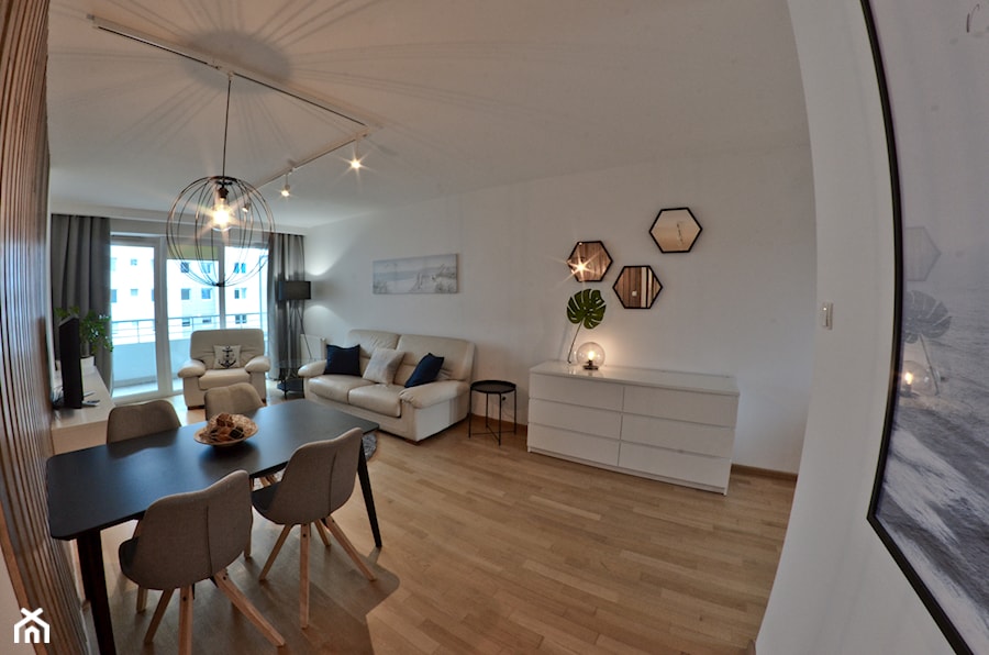 Home Staging - Marina Primore Gdańsk - 70m2 - 2019 - Salon, styl nowoczesny - zdjęcie od Studio86