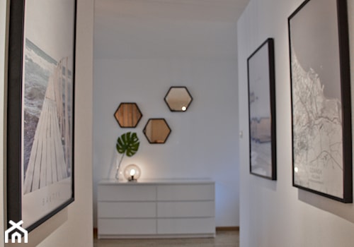 Home Staging - Marina Primore Gdańsk - 70m2 - 2019 - Hol / przedpokój, styl nowoczesny - zdjęcie od Studio86