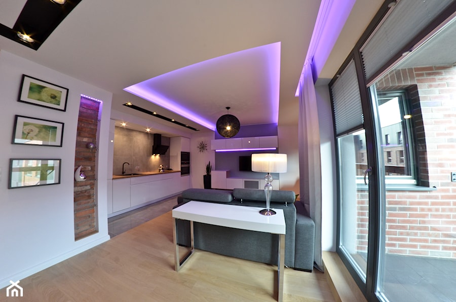 Mieszkanie - Browar Gdański - 50m2 - 2015 - Średni biały salon z kuchnią, styl nowoczesny - zdjęcie od Studio86