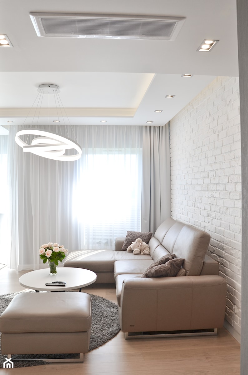 Mieszkanie - Albatross Towers Gdańsk - 74 m2 - 2016 - Mały średni biały salon, styl nowoczesny - zdjęcie od Studio86