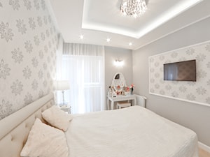Mieszkanie - Albatross Towers Gdańsk - 74 m2 - 2016 - Mała szara sypialnia, styl glamour - zdjęcie od Studio86