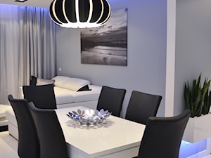 Mieszkanie Gdańsk - 48m2 - 2014 - Mały biały salon z jadalnią, styl nowoczesny - zdjęcie od Studio86