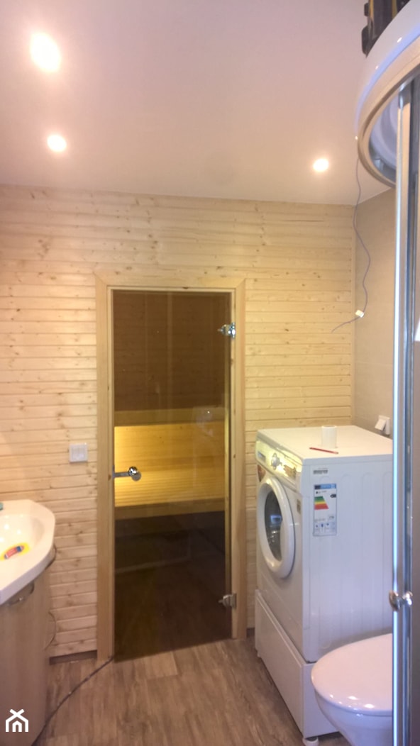 Łazienka i Sauna - Mała bez okna z pralką / suszarką z punktowym oświetleniem łazienka - zdjęcie od GORILLA HOMES - Homebook