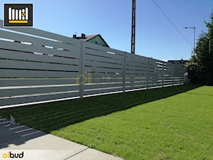 Poziome symetryczne ogrodzenie aluminiowe - zdjęcie od Olbud ogrodzenia