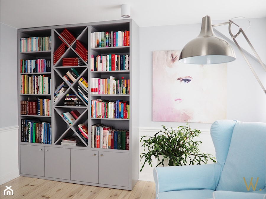 Przytulna sypialnia - Mały biały salon, styl glamour - zdjęcie od Projektowanie Wnętrz Ewa Wróblewska-Szoda