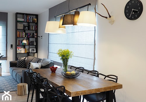 Dom pod Białymstokiem - Średnia biała jadalnia w salonie, styl skandynawski - zdjęcie od Projektowanie Wnętrz Ewa Wróblewska-Szoda