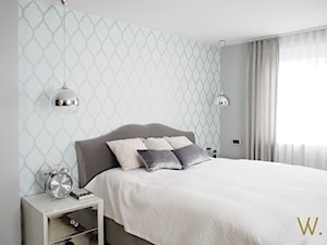 Przytulna sypialnia - Średni biały szary salon, styl glamour - zdjęcie od Projektowanie Wnętrz Ewa Wróblewska-Szoda