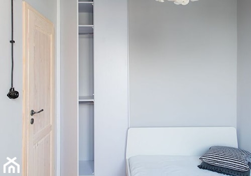 Loft na Pradze - Mała sypialnia, styl industrialny - zdjęcie od Ola Paszko