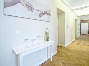 apartament z klimatem królewskiego Krakowa - Hol / przedpokój, styl tradycyjny - zdjęcie od artMOKO