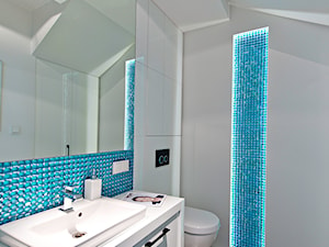 Biała łazienka - zdjęcie od M4 Michał Strawa Studio Design