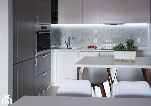 Mieszkanie z grafitową cegłą - Mała otwarta szara z zabudowaną lodówką kuchnia w kształcie litery l, styl nowoczesny - zdjęcie od Pracownia Wnętrza