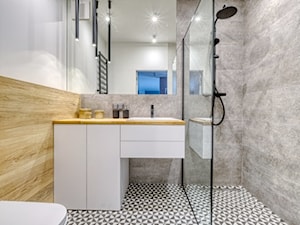 Łazienka z prysznicem walk in - zdjęcie od Dorota Skubis Studio Wnętrz