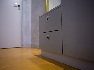 Mieszkanie Młodego Gentelmana - Hol / przedpokój, styl nowoczesny - zdjęcie od Pracownia Wnętrz Pi Concept Agata Miszewicz