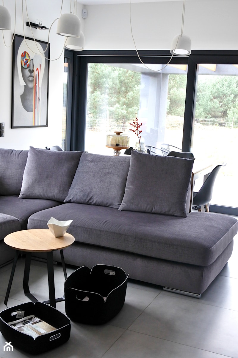 Dom AirPlane - Biały salon z jadalnią, styl nowoczesny - zdjęcie od KODY Wnętrza Design & Concept Store